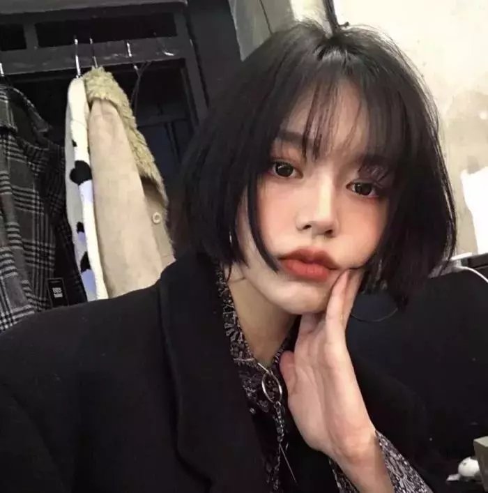 月中人